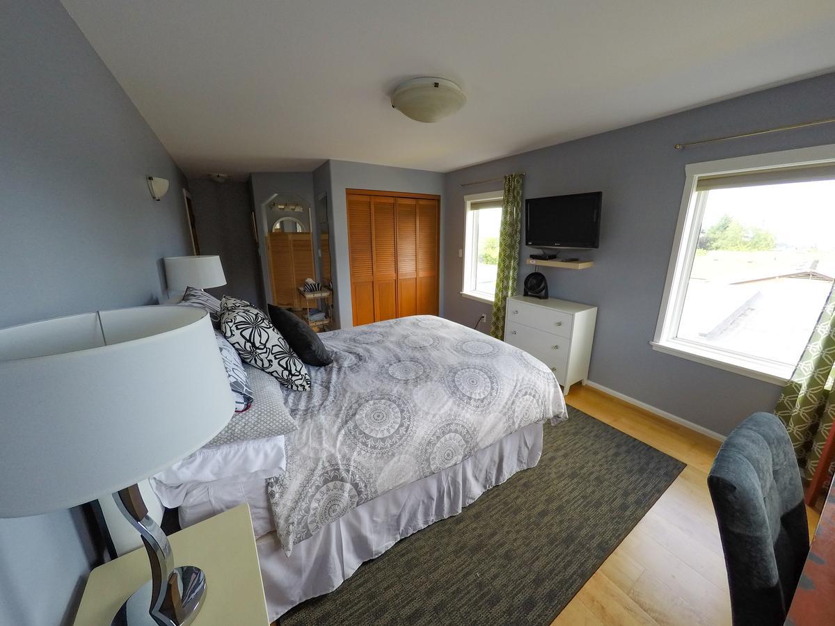 Money Pennies Bed And Breakfast Campbell River Exterior foto
